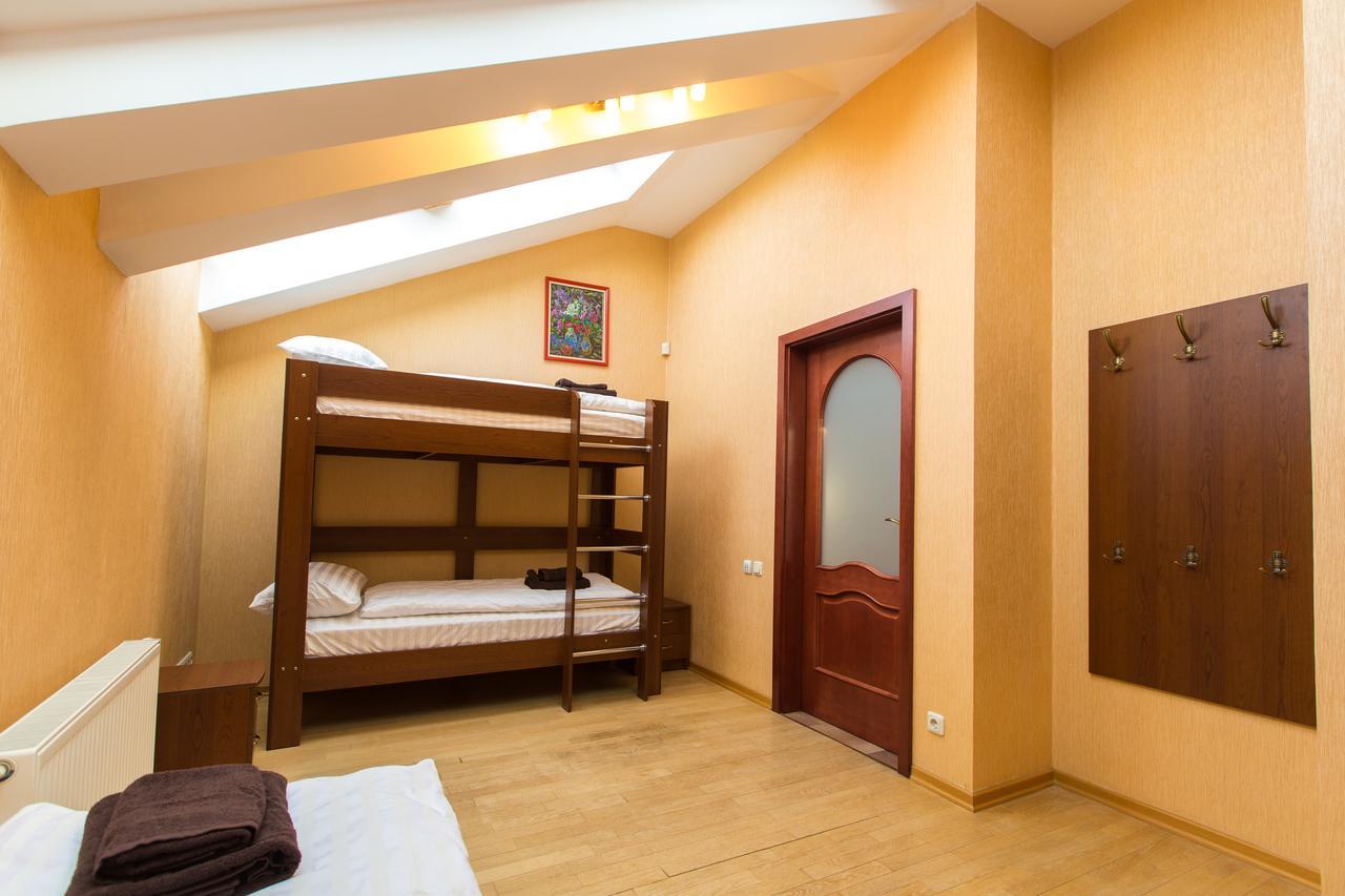 10 Rooms Lviv Exteriör bild